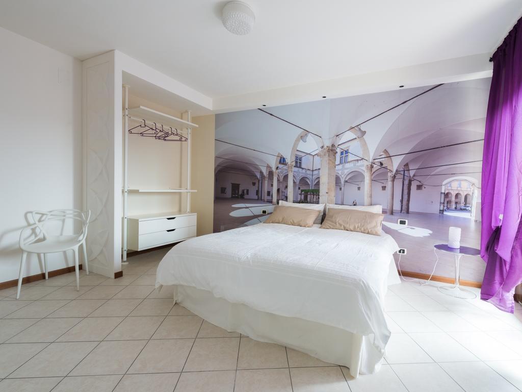 Alla Scoperta Delle Marche Camerino Quarto foto