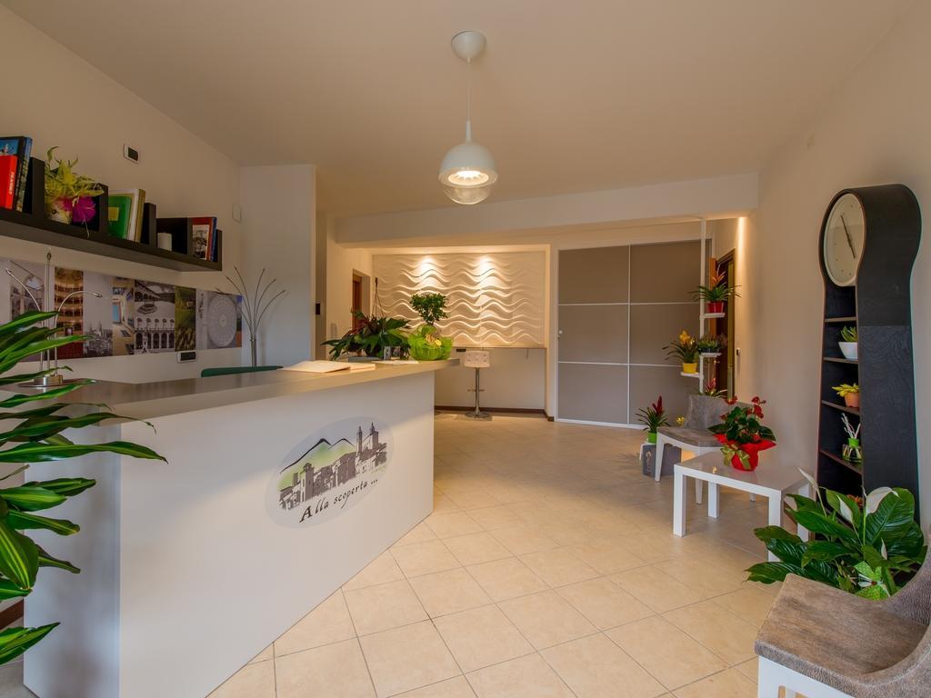 Alla Scoperta Delle Marche Camerino Exterior foto